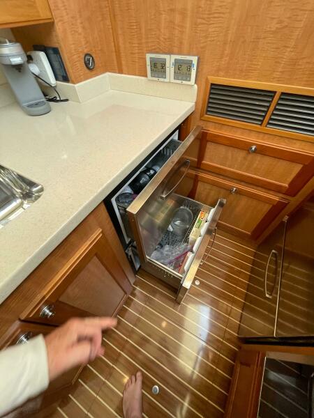 2006 Mainship