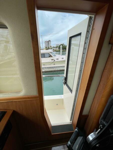 2006 Mainship