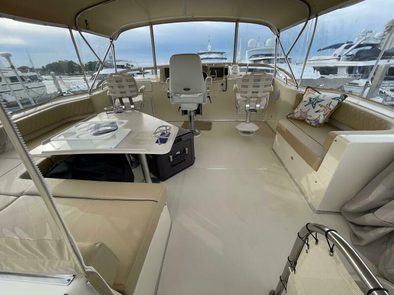 2006 Mainship