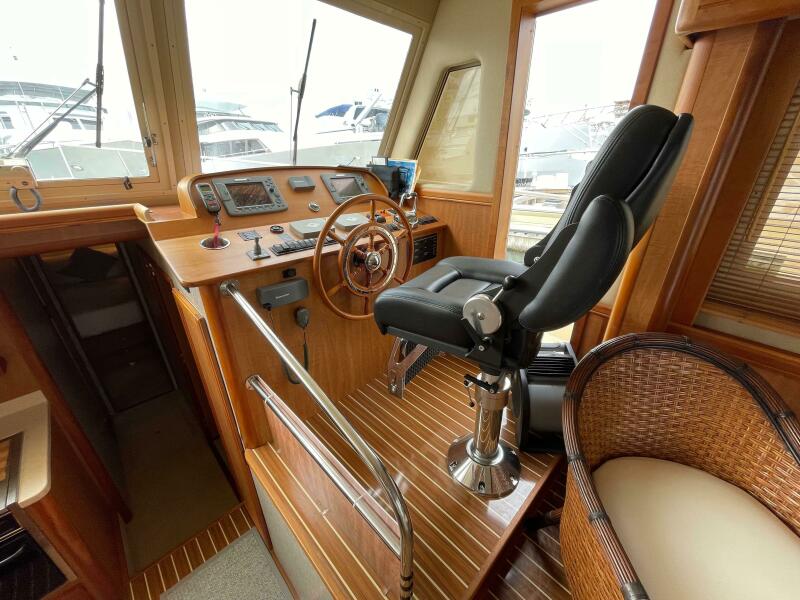 2006 Mainship