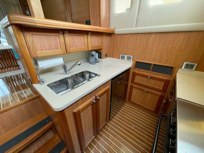 2006 Mainship