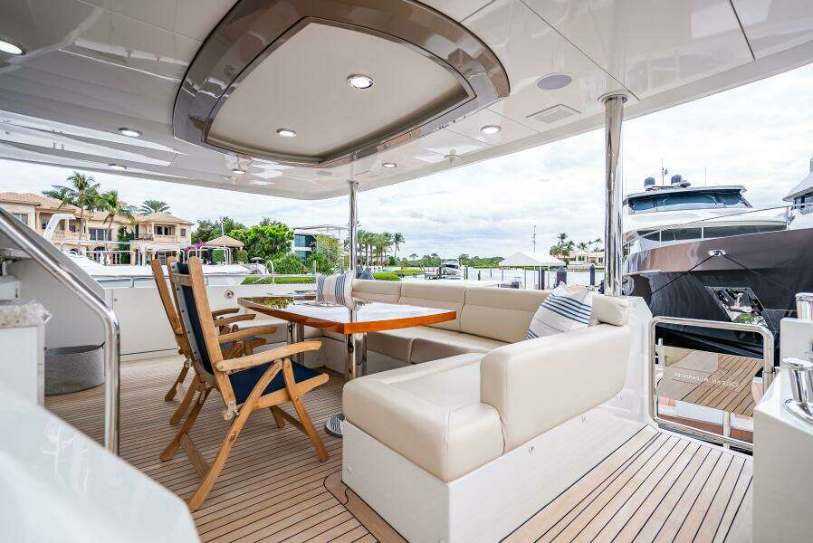 Crumdale 85ft Ocean Alexander Yacht For Sale