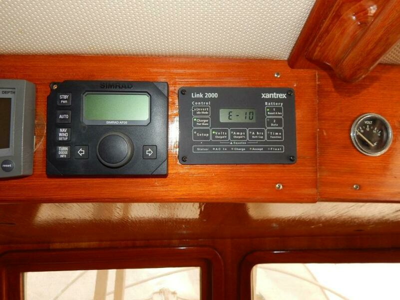 1987 Marine Trader Double Cabin Trawler