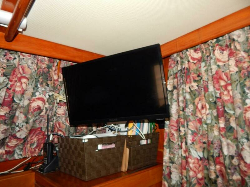 1987 Marine Trader Double Cabin Trawler