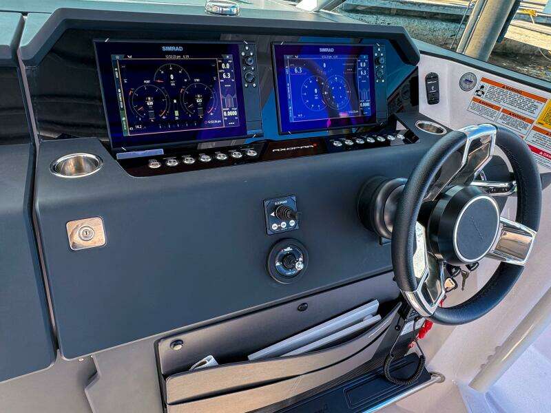 37ft Axopar Yacht For Sale