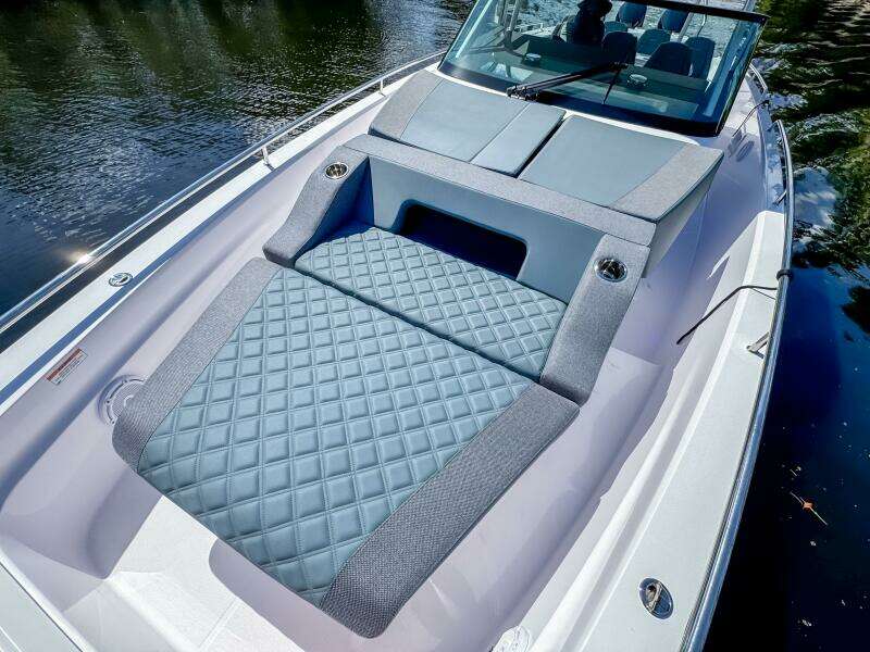 37ft Axopar Yacht For Sale