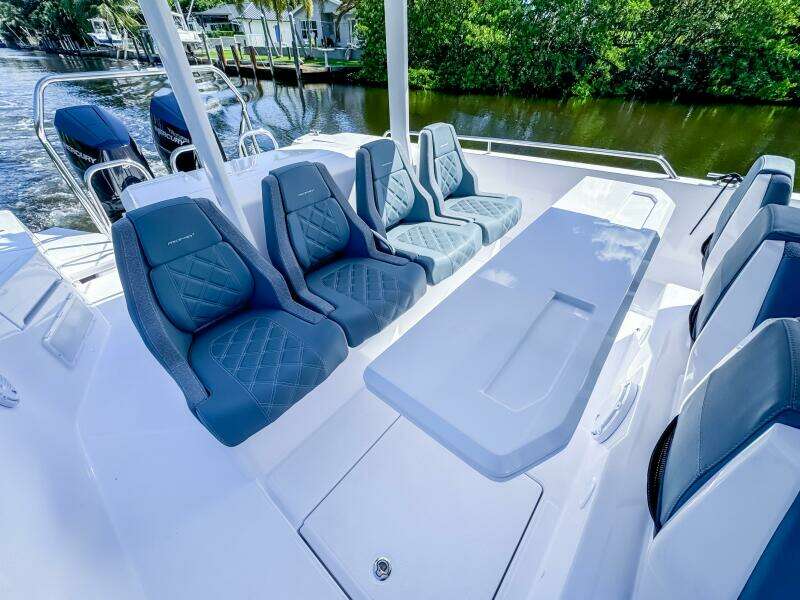 37ft Axopar Yacht For Sale