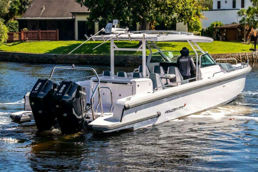 37ft Axopar Yacht For Sale