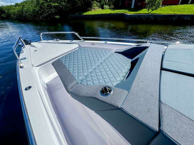 37ft Axopar Yacht For Sale