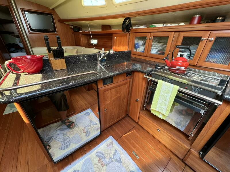 2011 Hunter 39