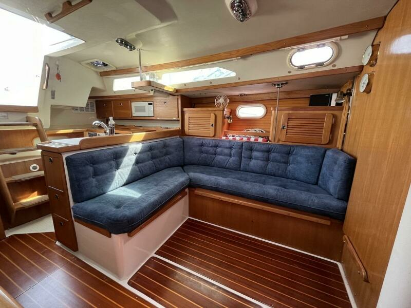 Southern Comfort 36ft Catalina Yacht For Sale
