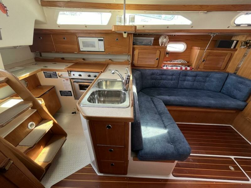 Southern Comfort 36ft Catalina Yacht For Sale