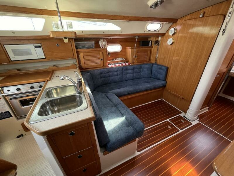 Southern Comfort 36ft Catalina Yacht For Sale