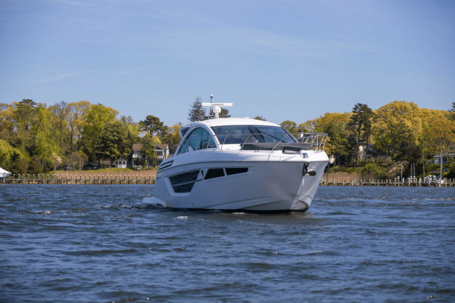 50ft Cruisers Yachts Yacht For Sale