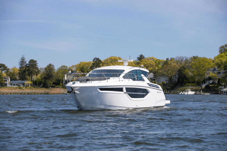 50ft Cruisers Yachts Yacht For Sale