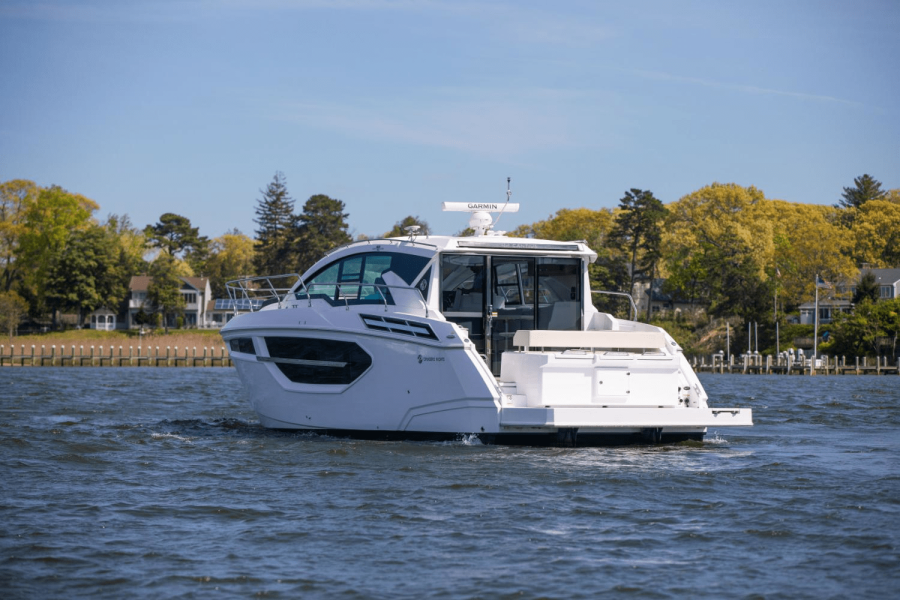 50ft Cruisers Yachts Yacht For Sale