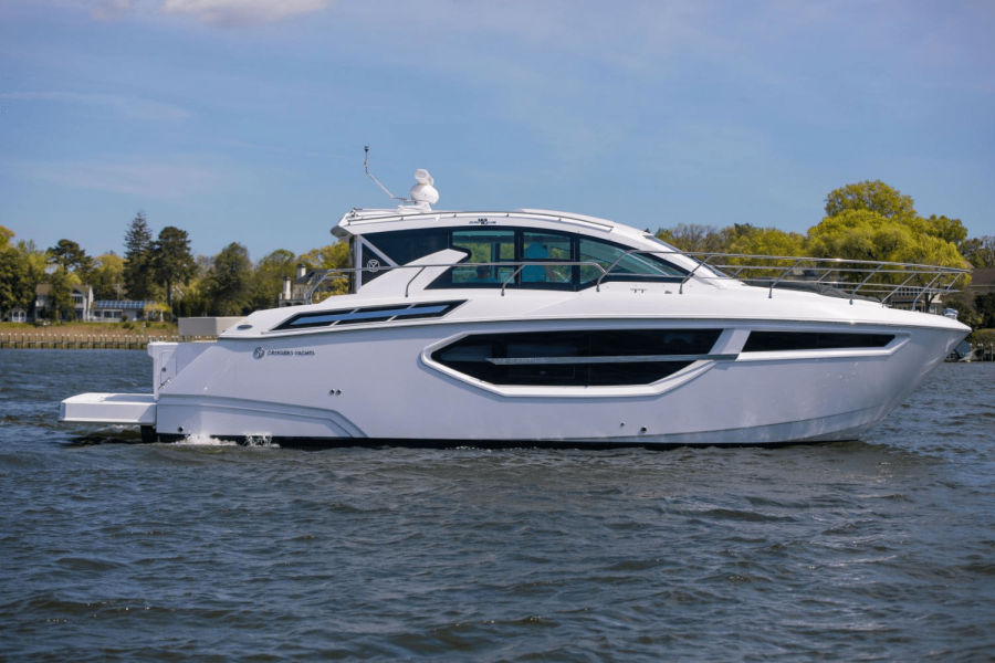 50ft Cruisers Yachts Yacht For Sale