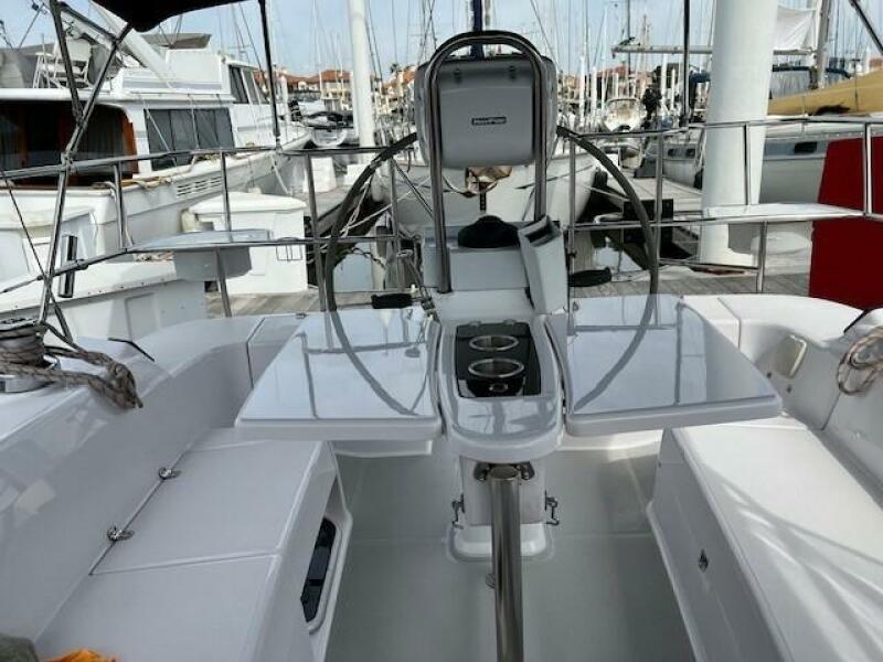 2019 Catalina 355