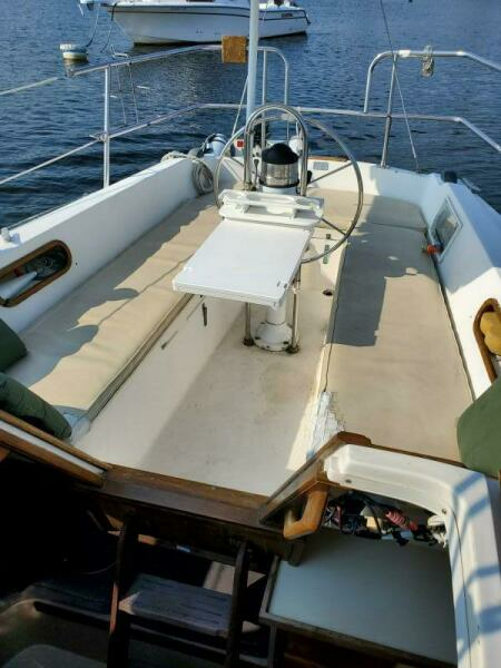 TWOCAN 30ft Catalina Yacht For Sale