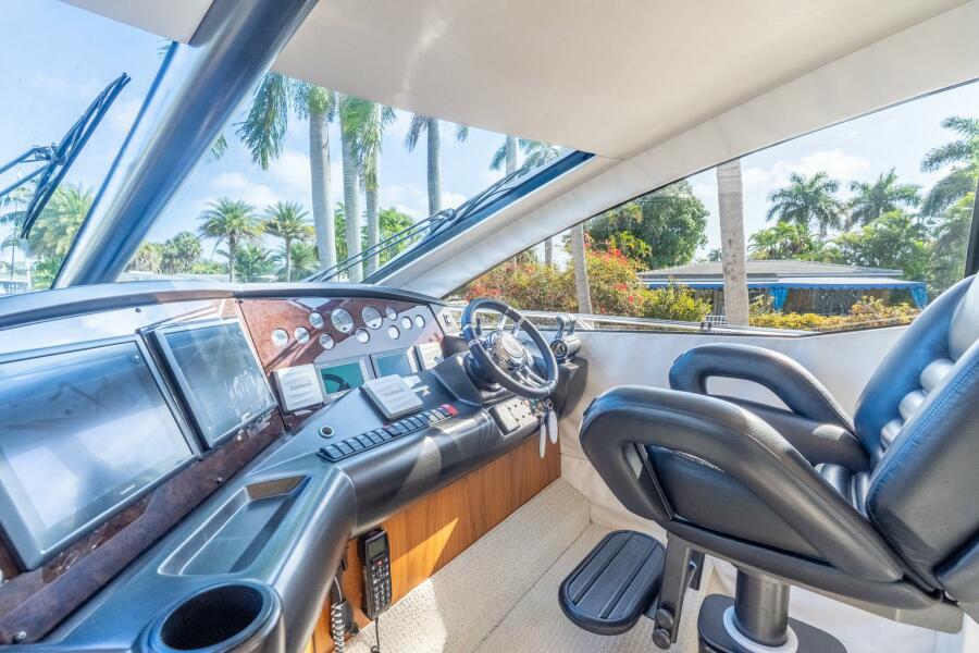 60' 2009 Sunseeker 60 Manhattan