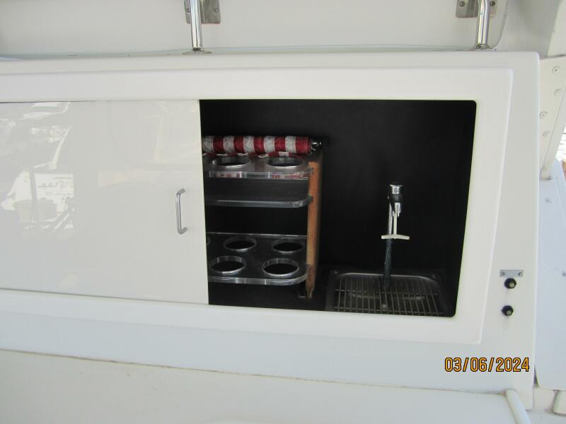 1996 Carver 430