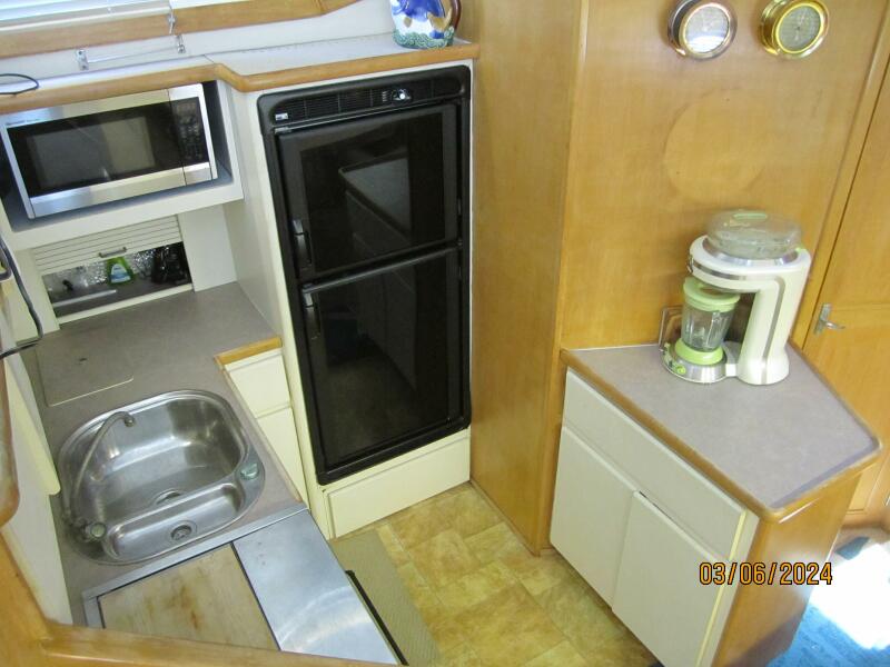 1996 Carver 430