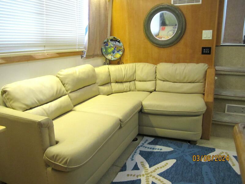 1996 Carver 430