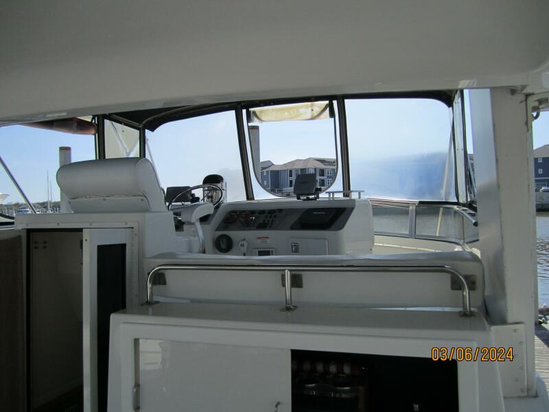 1996 Carver 430
