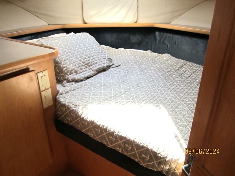 1996 Carver 430