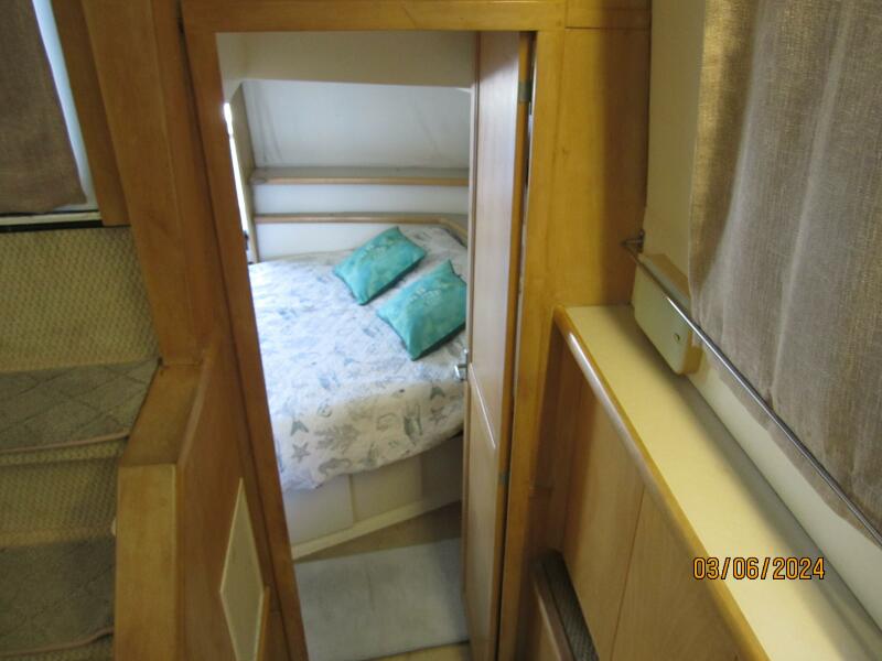 1996 Carver 430