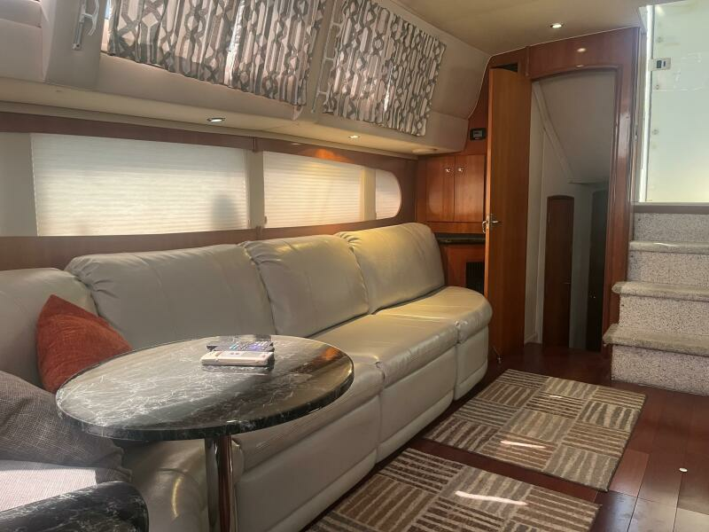 2001 Carver 396 Motor Yacht