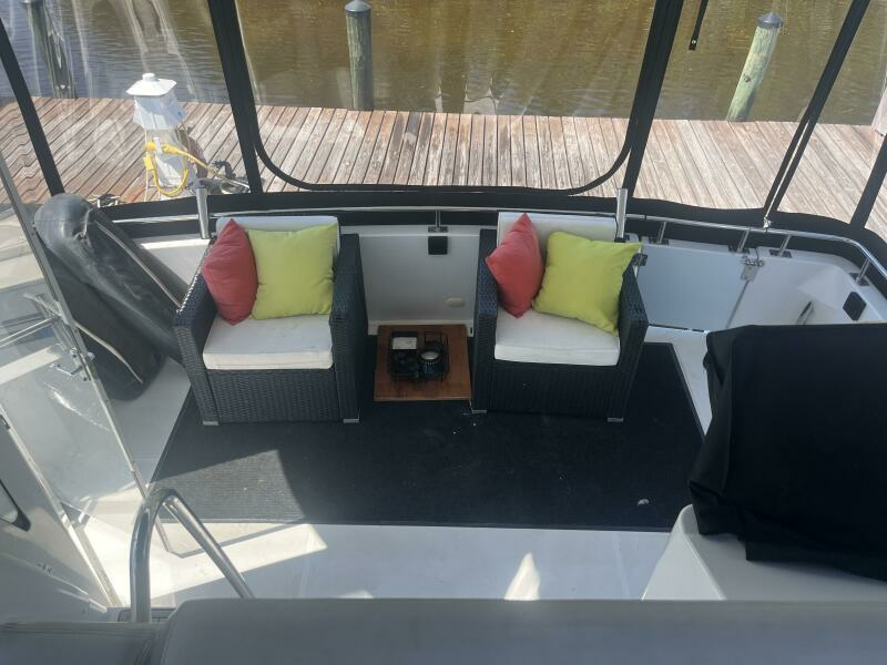2001 Carver 396 Motor Yacht