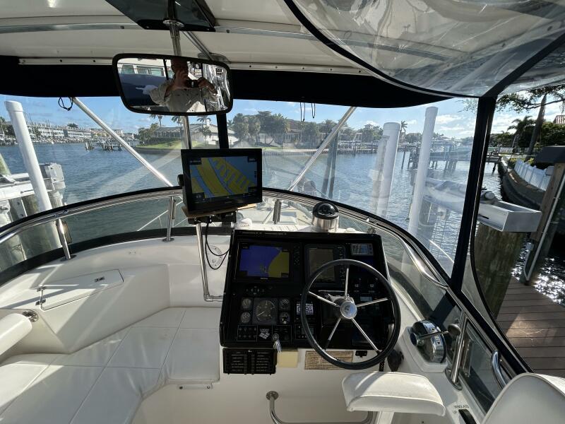 2003 Albin 35 COMMAND BRIDGE