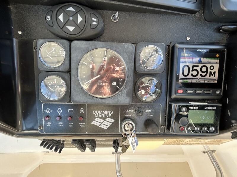 2003 Albin 35 COMMAND BRIDGE