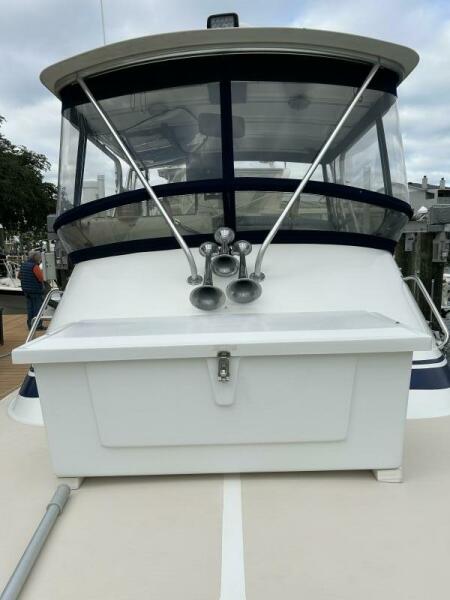 2003 Albin 35 COMMAND BRIDGE