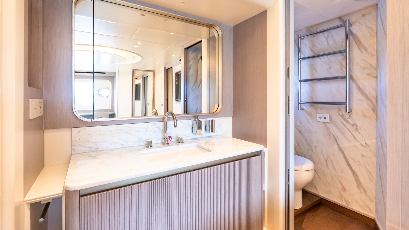 IN STOCK 70ft Absolute Yacht For Sale