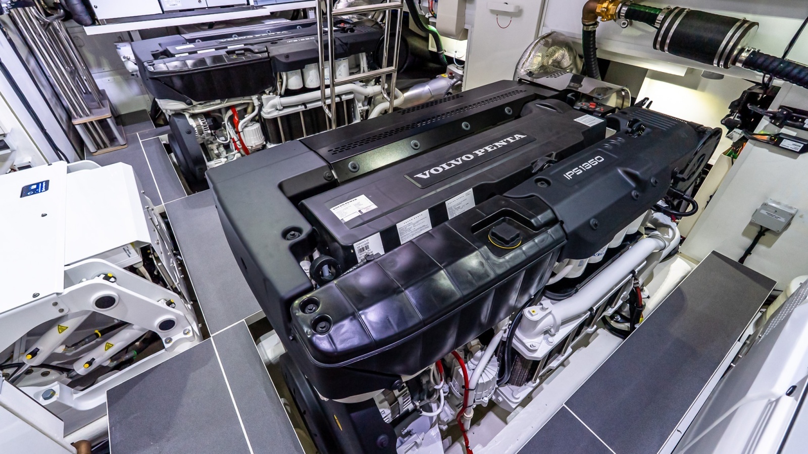 IN STOCK 70ft Absolute Yacht For Sale