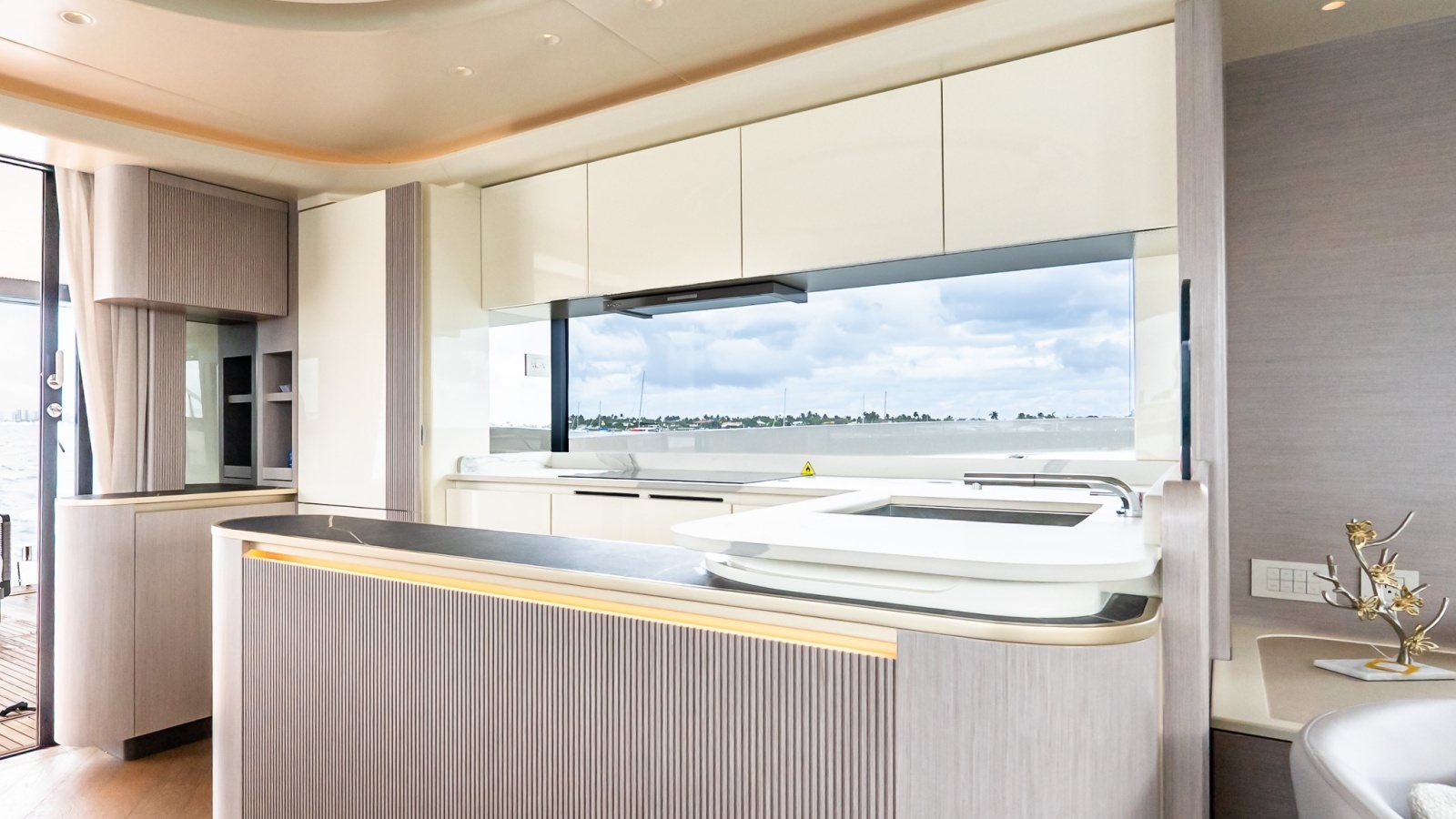 IN STOCK 70ft Absolute Yacht For Sale