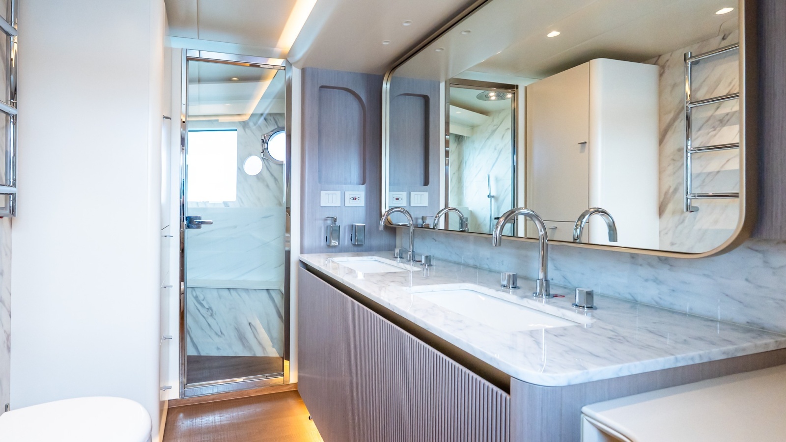 IN STOCK 70ft Absolute Yacht For Sale