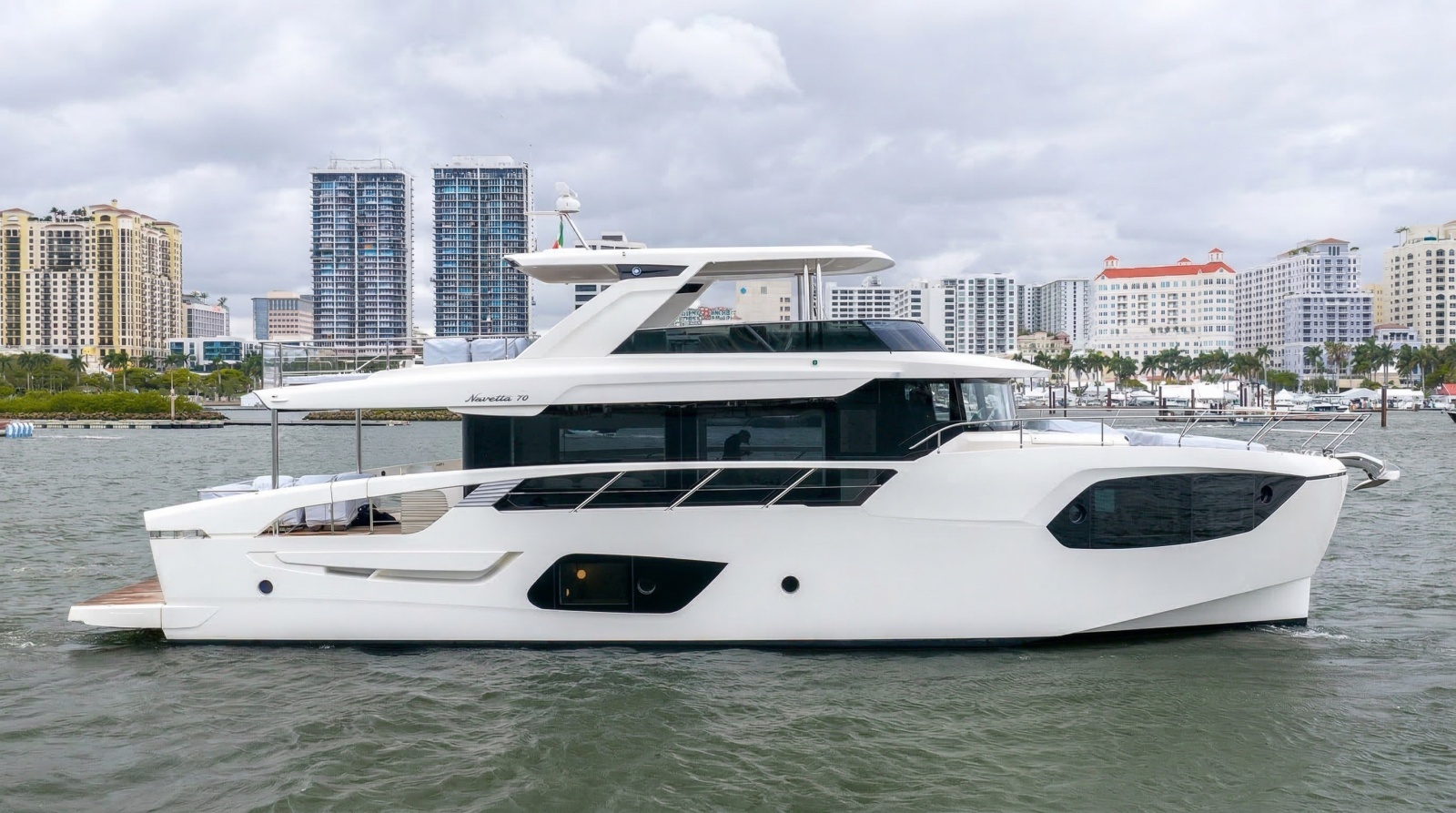 IN STOCK 70ft Absolute Yacht For Sale