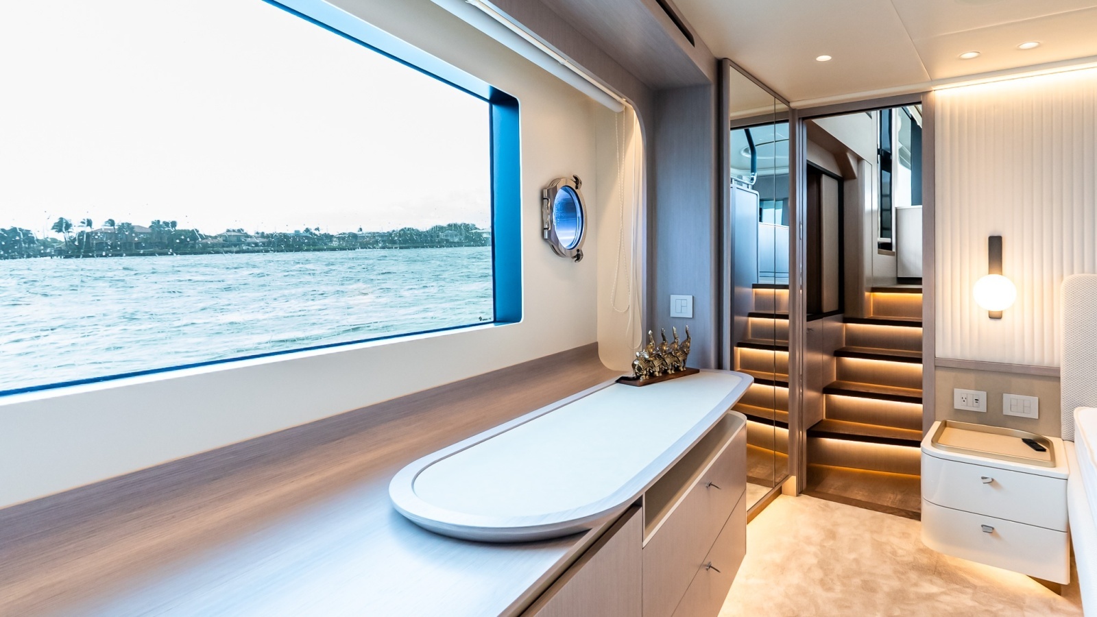 IN STOCK 70ft Absolute Yacht For Sale