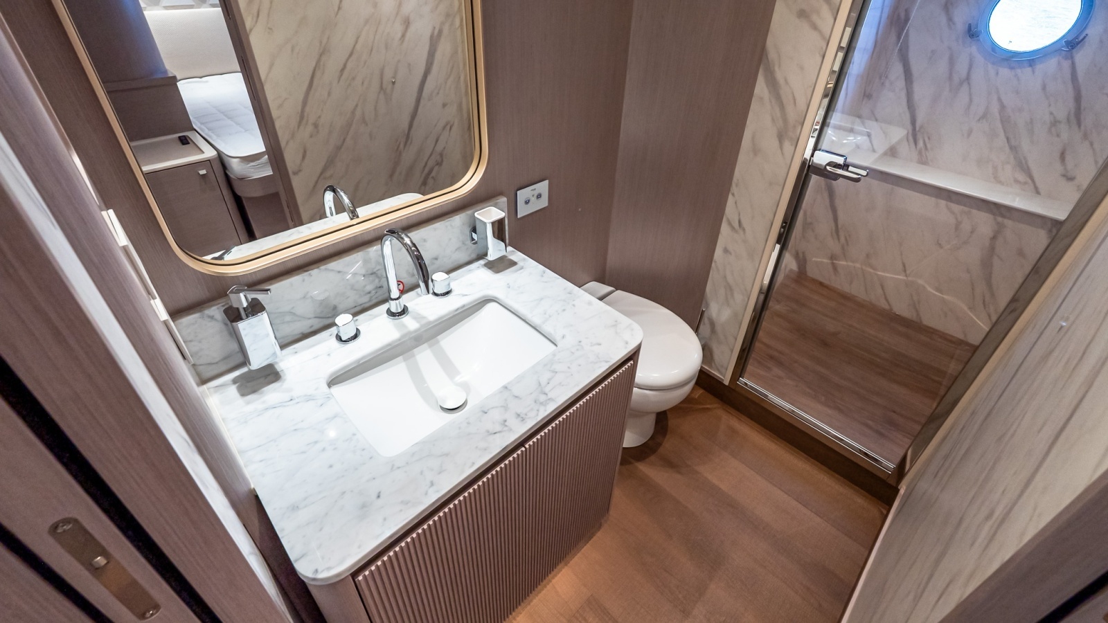 IN STOCK 70ft Absolute Yacht For Sale