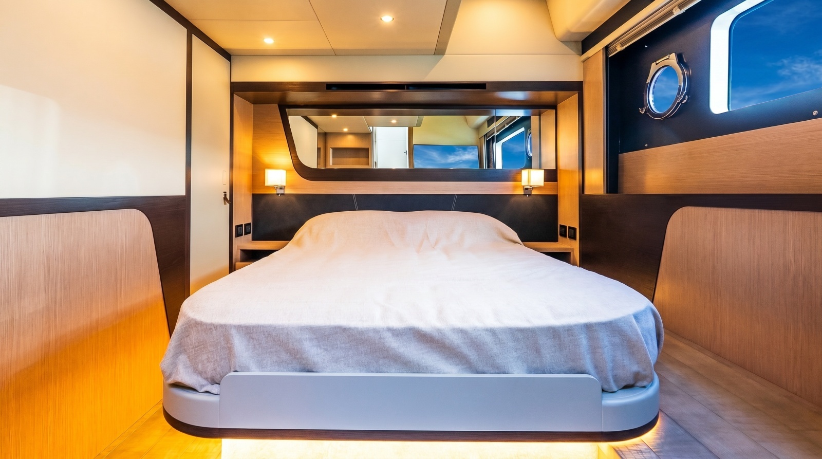 IN STOCK AVAILABLE NOW 48ft Absolute Yacht For Sale
