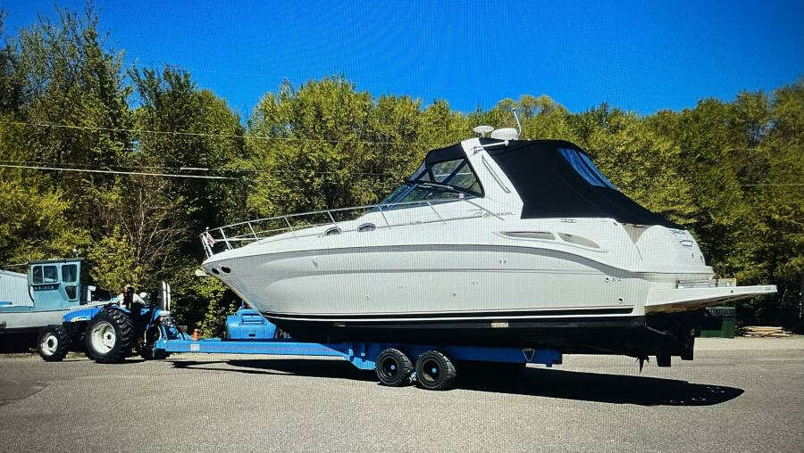 SEADUCTION 38ft Sea Ray Yacht For Sale