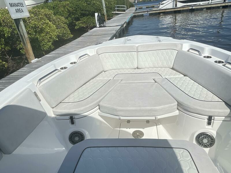 2022 Sea Fox 268 Commander