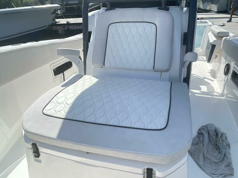 2022 Sea Fox 268 Commander