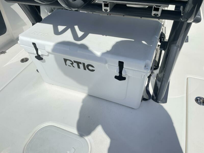 2022 Sea Fox 268 Commander