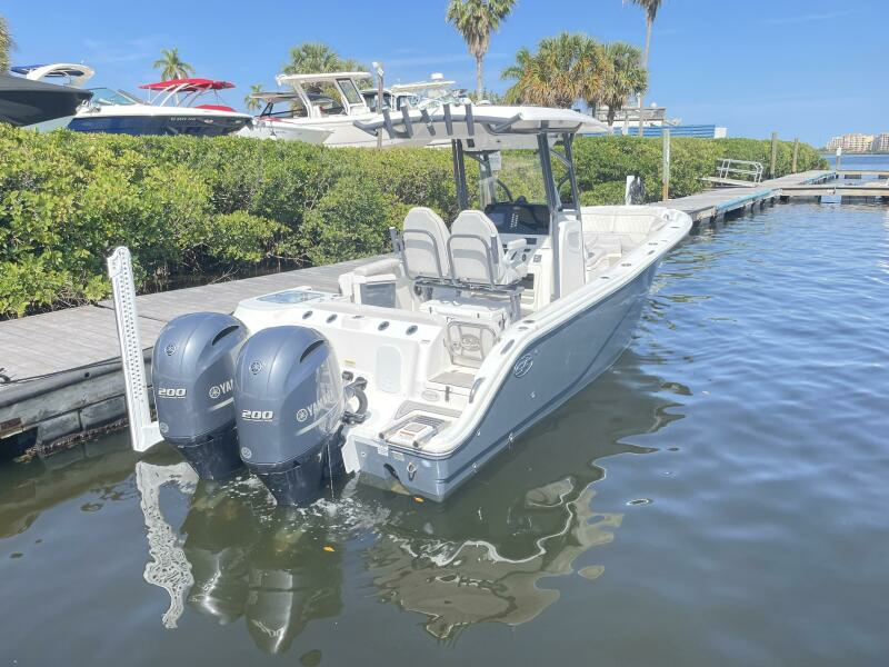 2022 Sea Fox 268 Commander