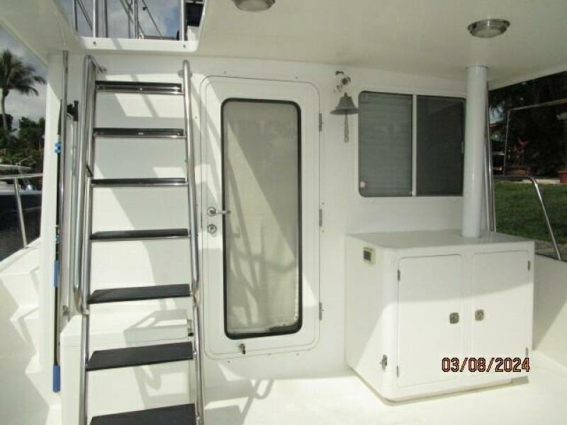 42' Nordic Tug aftdeck forward