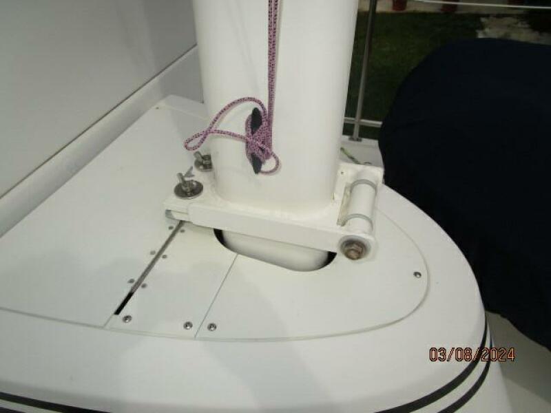 42' Nordic Tug mast base hinge